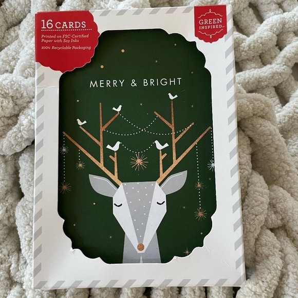 GREEN INSPIRED REINDEER CHRISTMAS GREETING CARDS NEW - Picture 1 of 3